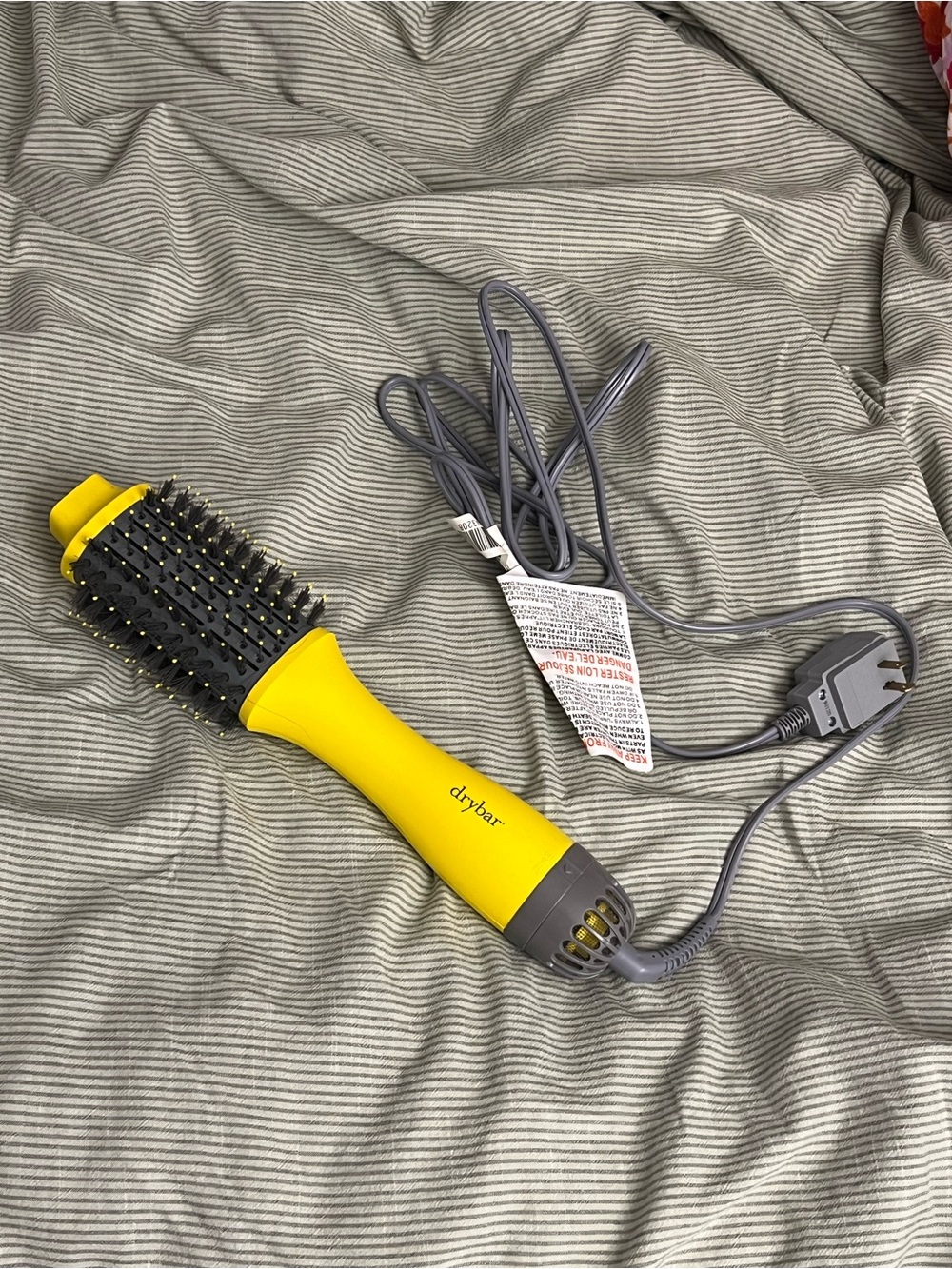 drybar The Double Shot Blow Dryer Brush